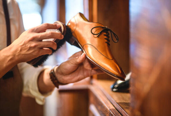 Advantages of Hands crafted Footwear