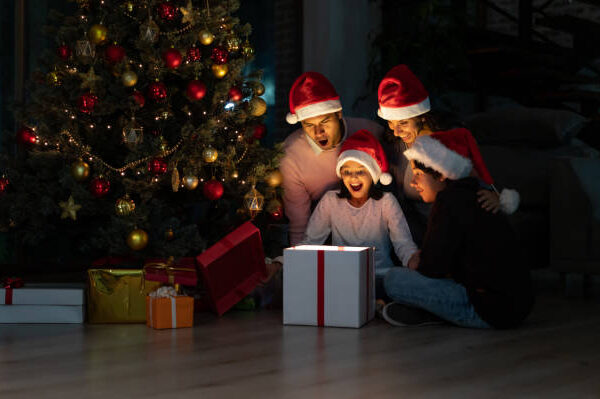 MAKE USE OF THE CHRISTMAS WITH SURPRISING GIFTS